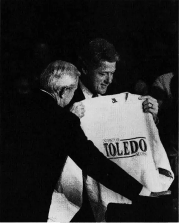 Future U.S. President Bill Clinton visiting UT, 1992