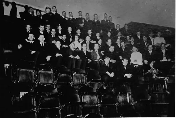 Undated class photograph taken in the operating amphitheater of the Toledo Medical College.