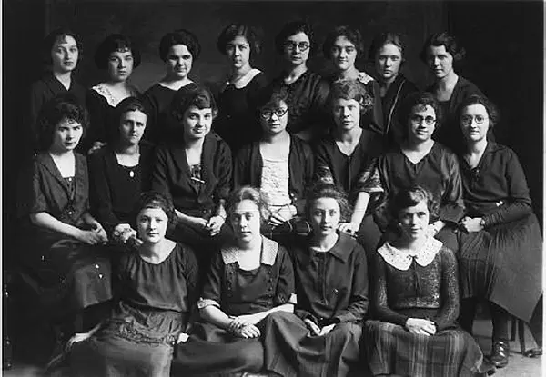 Members of the Kappa Pi Epsilon sorority, 1922.