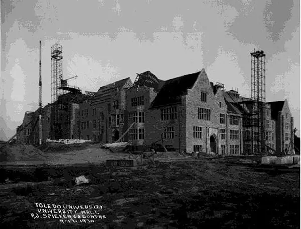 University Hall Contruction, September 17, 1930