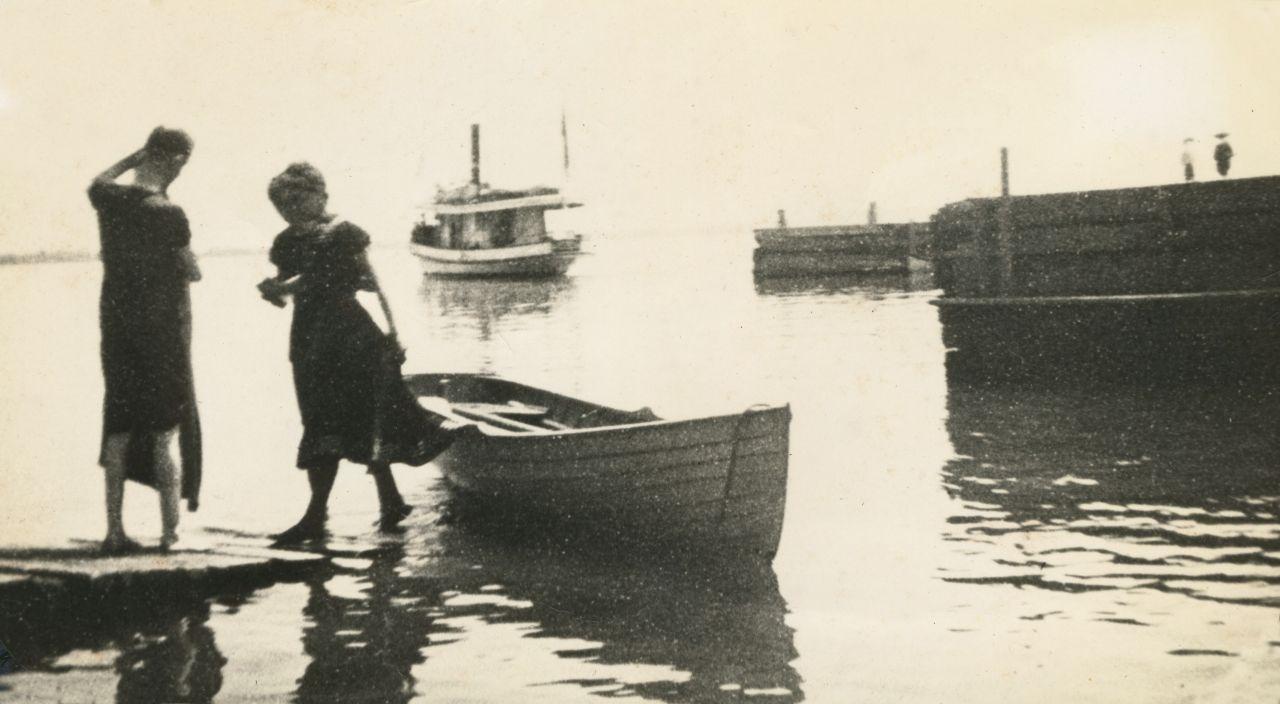 Middle Bass Club: Leroy Brooks boat coming to the Club dock, circa 1908.