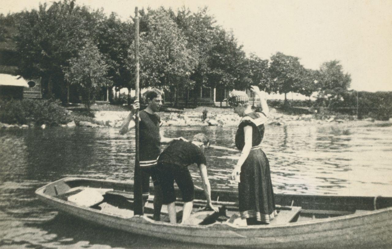 Middle Bass Club. Members enjoying the lake, circa 1917.