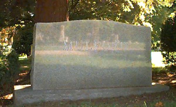 Raymond Mulford's grave