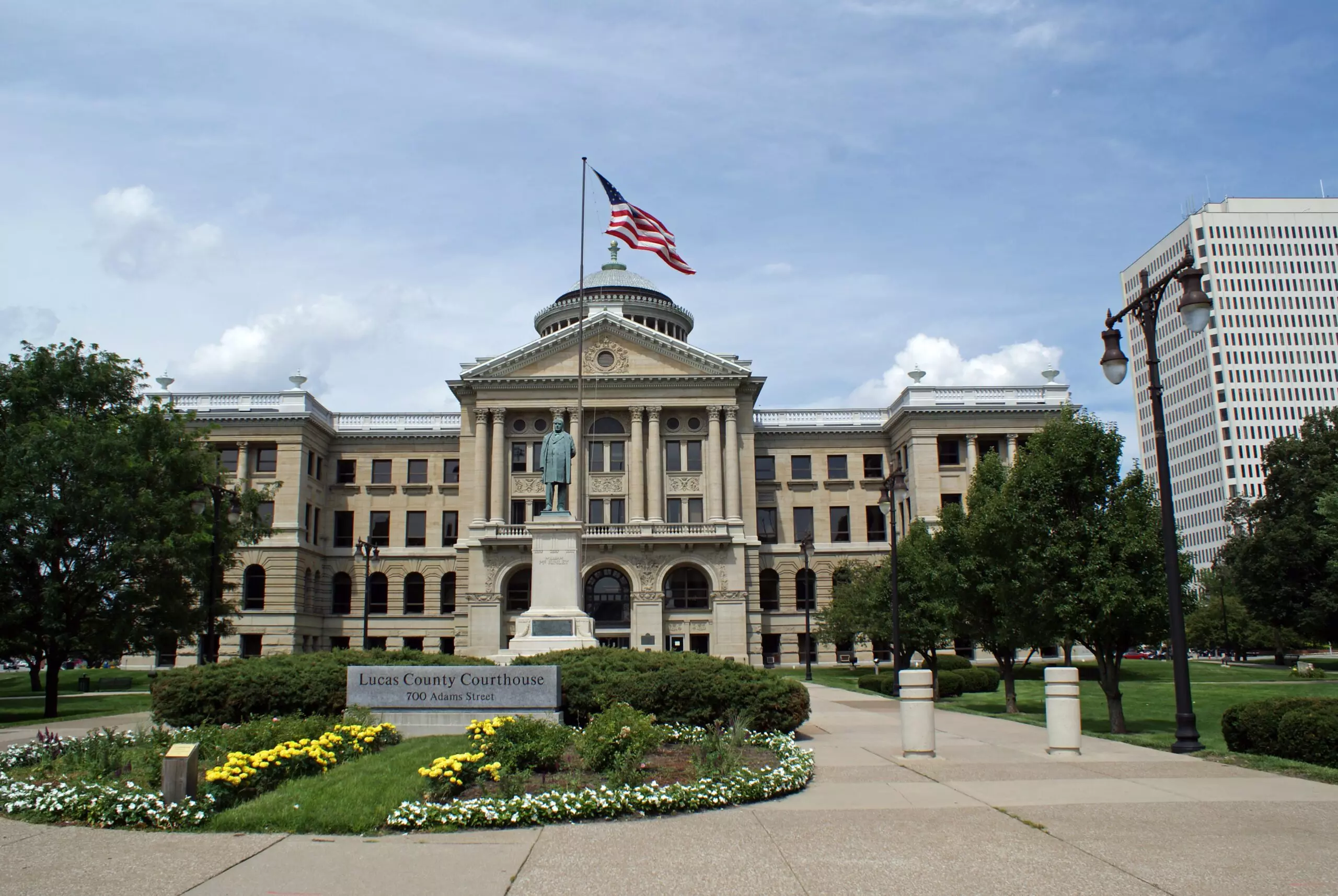Lucas County Courthouse (21-48)