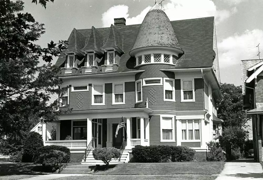 J. J. Freeman House (1896)