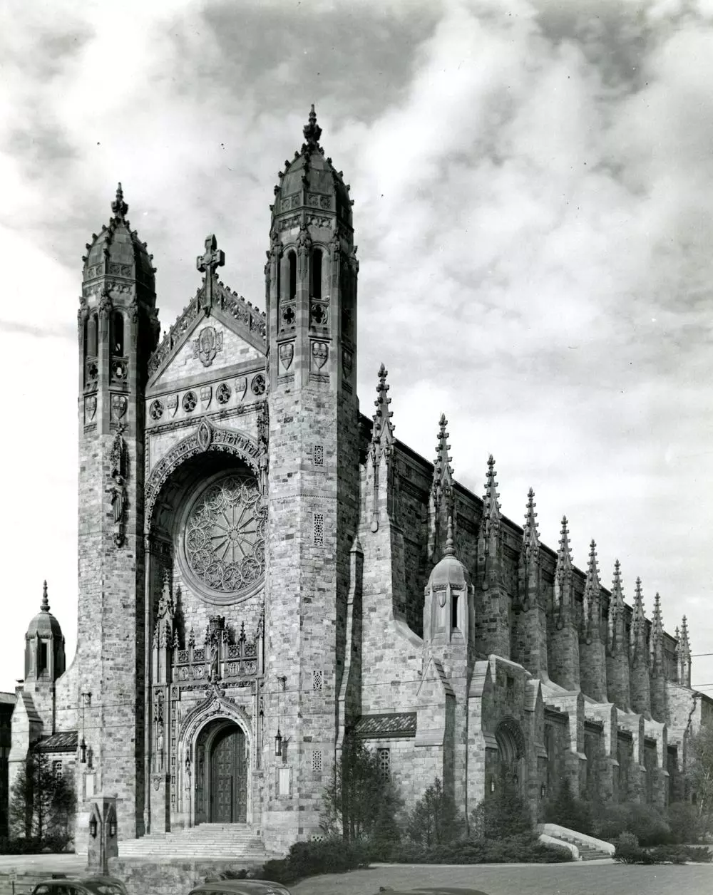 Our Lady of the Holy Rosary Cathedral (1921)